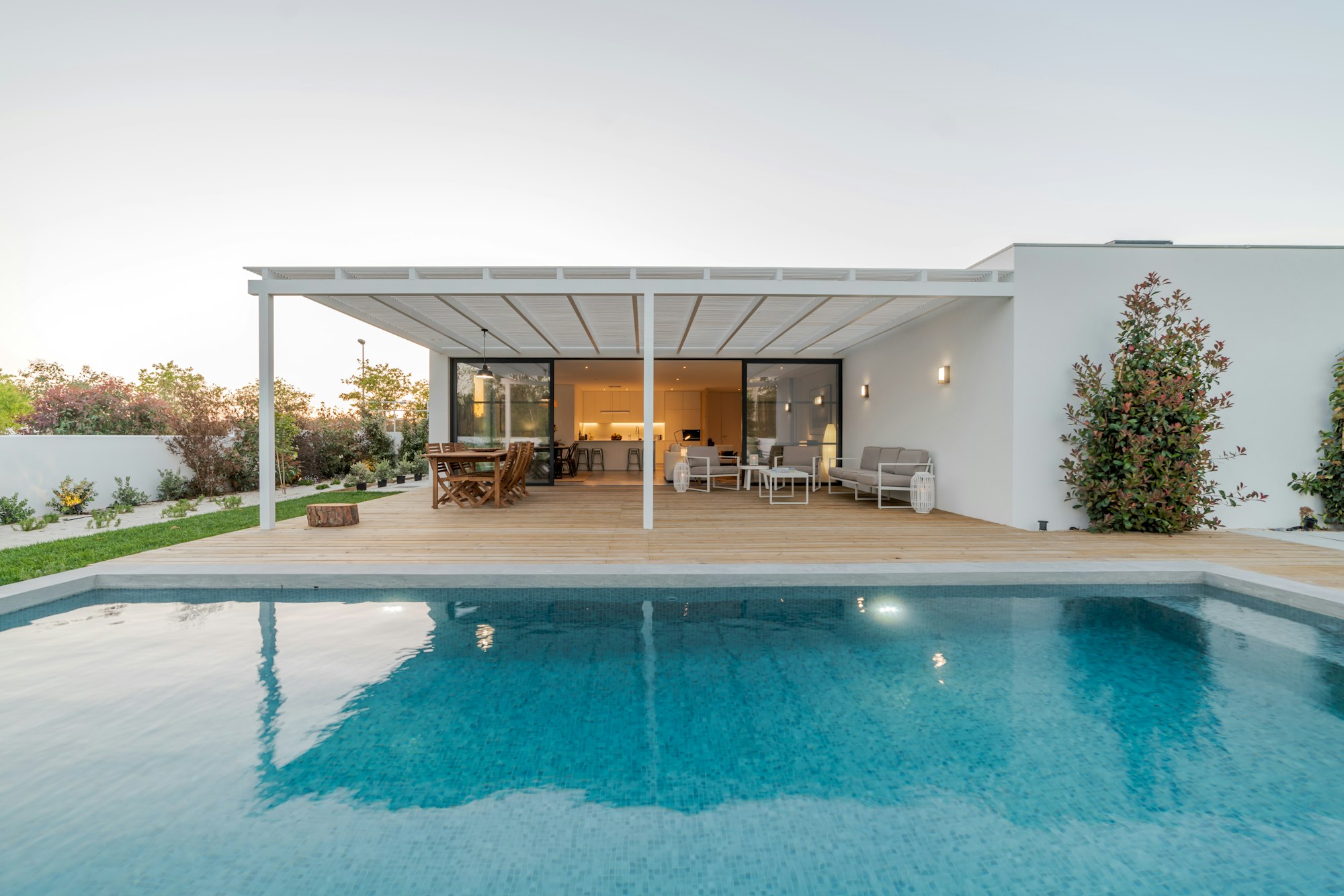 Immobilie in El Toro auf Mallorca Villa mit Pool und überdachter Terrasse
