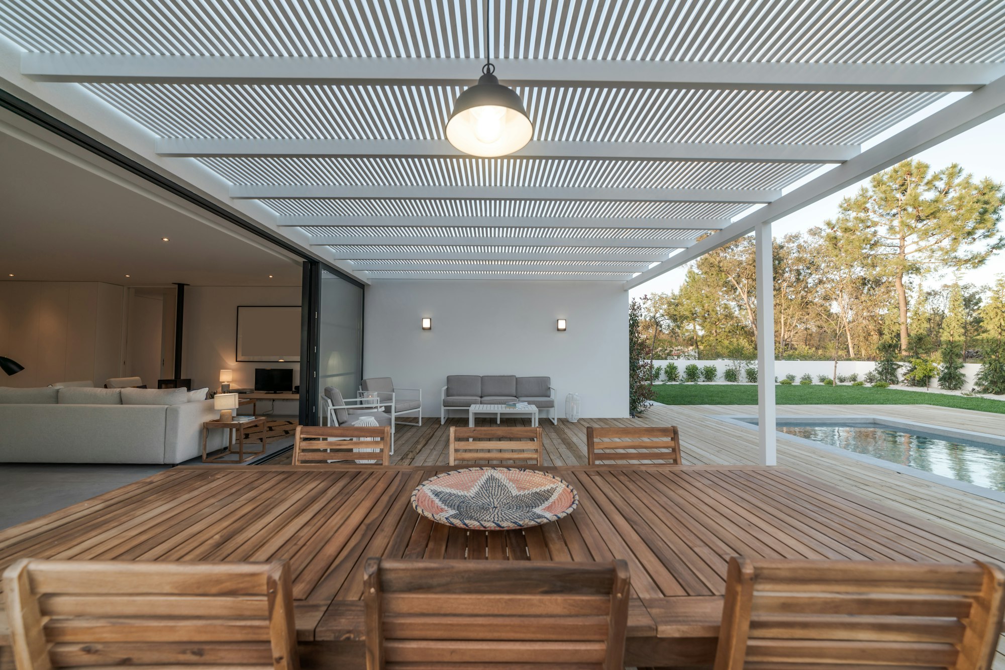 Immobilie Sa Coma Mallorca mit Gartenschwimmbad und Terrasse