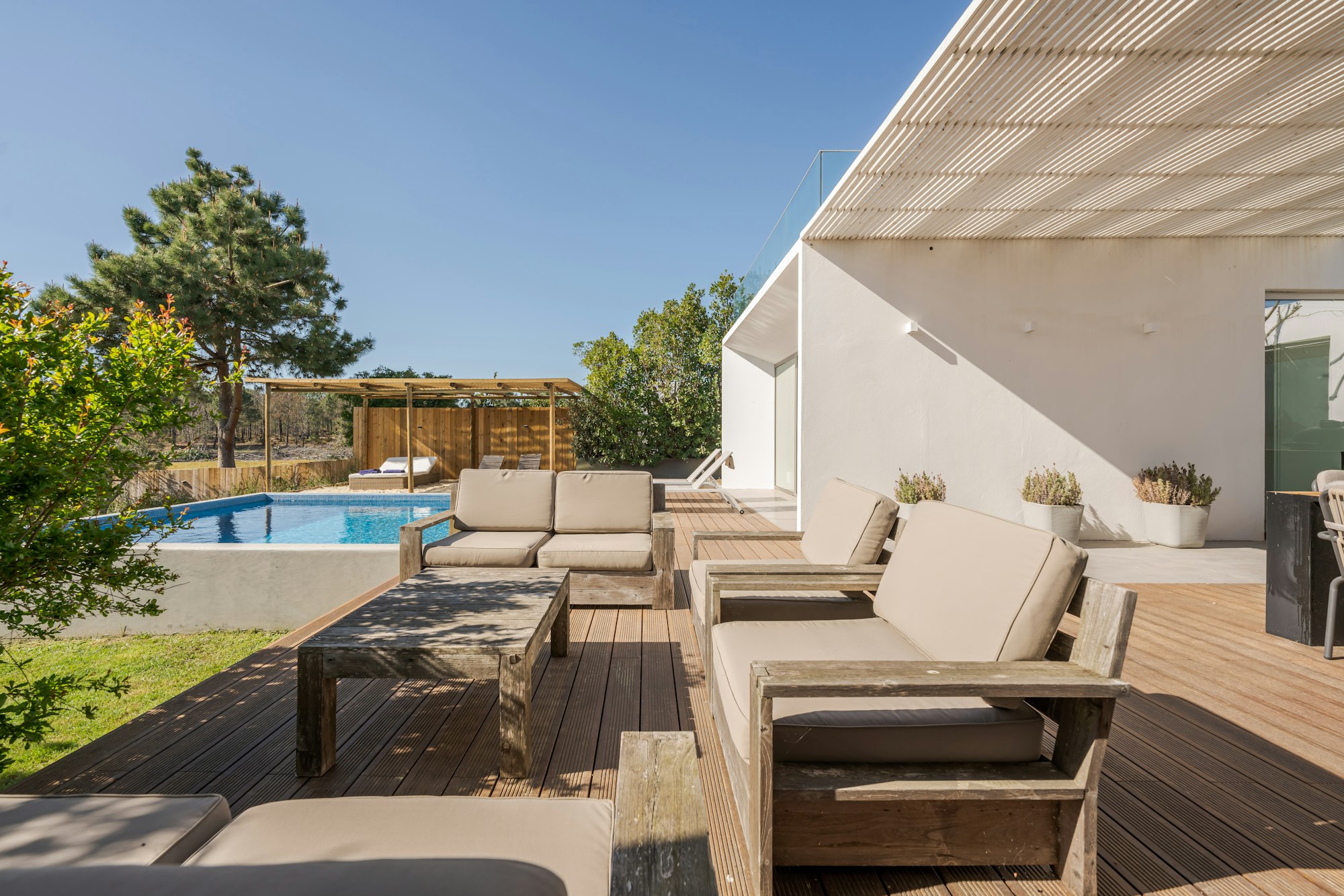 Moderne Immobilie auf Mallorca, Kauftipp eine Luxus Villa mit Lounge Terrasse und Pool in bester Lage